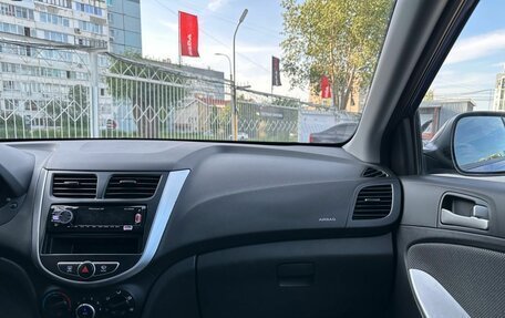 Hyundai Solaris II рестайлинг, 2011 год, 799 000 рублей, 28 фотография