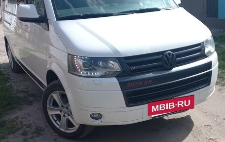 Volkswagen Caravelle T5, 2014 год, 2 300 000 рублей, 3 фотография