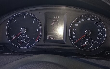 Volkswagen Caravelle T5, 2014 год, 2 300 000 рублей, 9 фотография