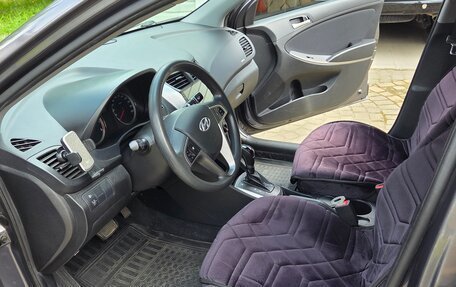 Hyundai Solaris II рестайлинг, 2015 год, 899 999 рублей, 11 фотография