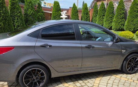 Hyundai Solaris II рестайлинг, 2015 год, 899 999 рублей, 8 фотография