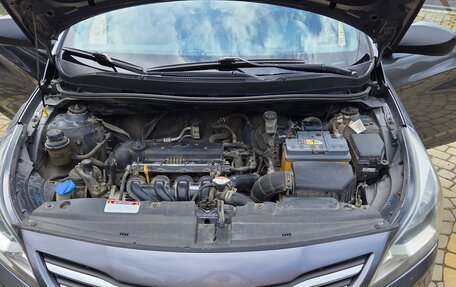 Hyundai Solaris II рестайлинг, 2015 год, 899 999 рублей, 12 фотография