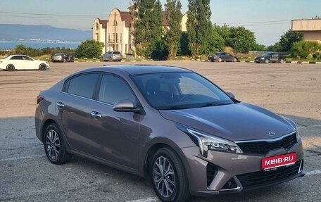 KIA Rio IV, 2021 год, 1 878 000 рублей, 1 фотография