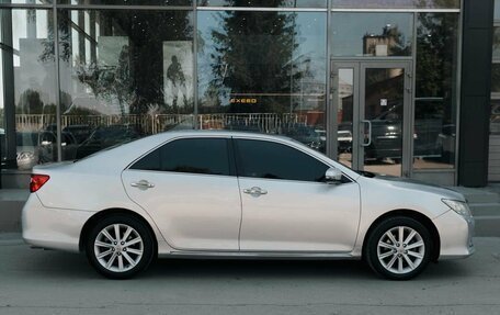 Toyota Camry, 2012 год, 1 800 000 рублей, 4 фотография