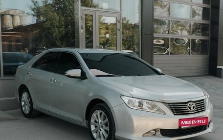 Toyota Camry, 2012 год, 1 800 000 рублей, 3 фотография
