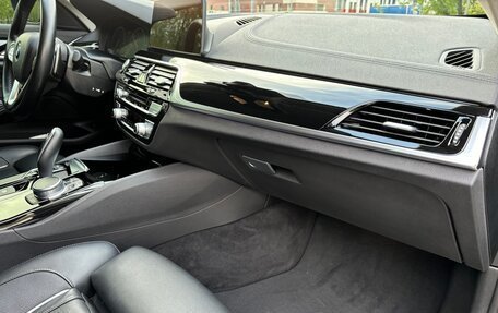 BMW 5 серия, 2019 год, 3 499 000 рублей, 15 фотография