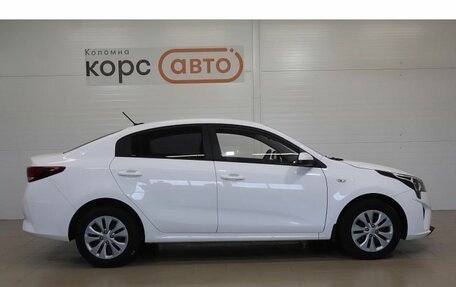 KIA Rio IV, 2021 год, 1 610 000 рублей, 4 фотография