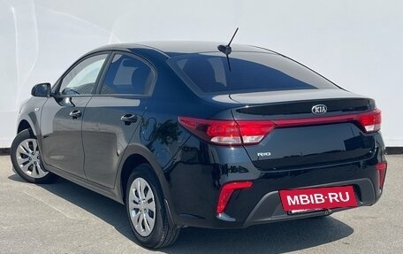 KIA Rio IV, 2017 год, 1 100 000 рублей, 4 фотография