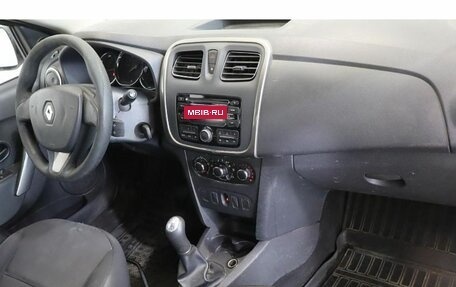 Renault Logan II, 2015 год, 637 000 рублей, 5 фотография
