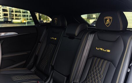 Lamborghini Urus I, 2023 год, 37 990 000 рублей, 17 фотография
