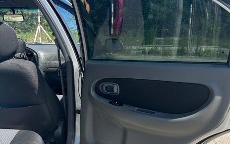 KIA Spectra II (LD), 2004 год, 350 000 рублей, 12 фотография