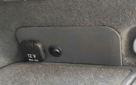 Toyota Prius, 2010 год, 1 255 000 рублей, 10 фотография