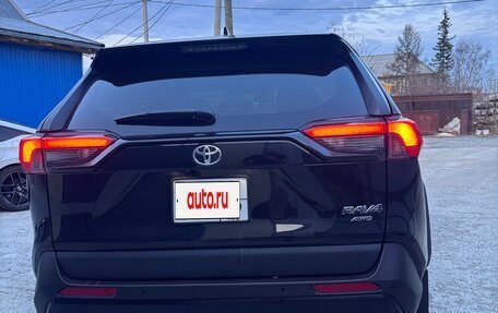 Toyota RAV4, 2024 год, 4 100 000 рублей, 4 фотография