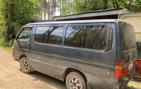 Toyota HiAce, 1995 год, 330 000 рублей, 4 фотография