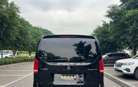 Mercedes-Benz V-Класс, 2022 год, 5 108 000 рублей, 8 фотография