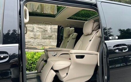 Mercedes-Benz V-Класс, 2022 год, 5 108 000 рублей, 6 фотография