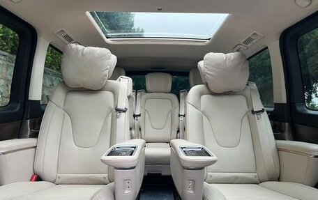Mercedes-Benz V-Класс, 2022 год, 5 108 000 рублей, 24 фотография