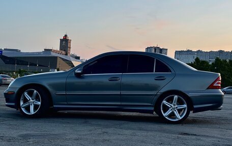 Mercedes-Benz C-Класс, 2004 год, 990 000 рублей, 8 фотография