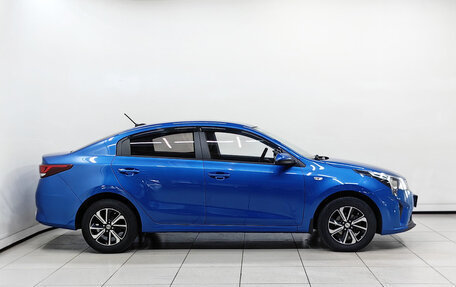 KIA Rio IV, 2021 год, 1 399 000 рублей, 5 фотография