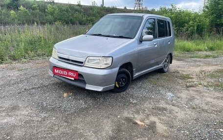 Nissan Cube II, 2001 год, 117 000 рублей, 2 фотография