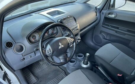 Mitsubishi Colt VI рестайлинг, 2010 год, 550 000 рублей, 8 фотография