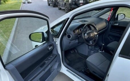 Mitsubishi Colt VI рестайлинг, 2010 год, 550 000 рублей, 7 фотография