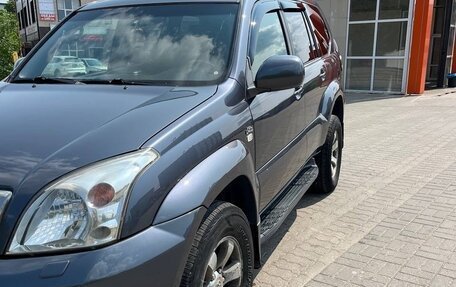 Toyota Land Cruiser Prado 120 рестайлинг, 2008 год, 2 350 000 рублей, 8 фотография