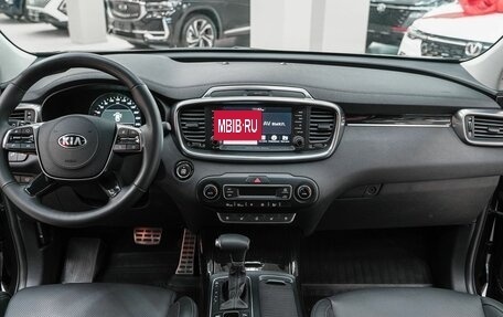 KIA Sorento III Prime рестайлинг, 2018 год, 2 499 000 рублей, 15 фотография