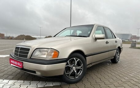 Mercedes-Benz C-Класс, 1994 год, 610 000 рублей, 1 фотография