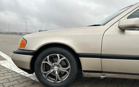 Mercedes-Benz C-Класс, 1994 год, 610 000 рублей, 8 фотография