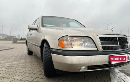 Mercedes-Benz C-Класс, 1994 год, 610 000 рублей, 3 фотография