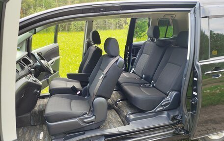 Toyota ISis I, 2011 год, 1 385 000 рублей, 7 фотография
