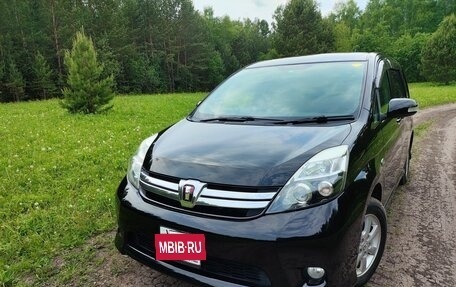 Toyota ISis I, 2011 год, 1 385 000 рублей, 11 фотография