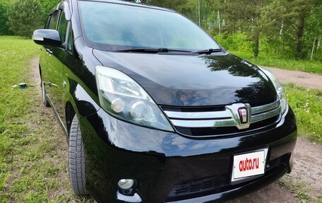 Toyota ISis I, 2011 год, 1 385 000 рублей, 18 фотография