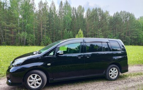 Toyota ISis I, 2011 год, 1 385 000 рублей, 33 фотография