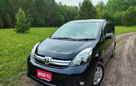 Toyota ISis I, 2011 год, 1 385 000 рублей, 36 фотография