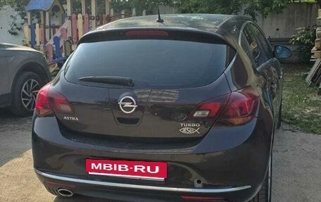 Opel Astra J, 2013 год, 880 000 рублей, 5 фотография