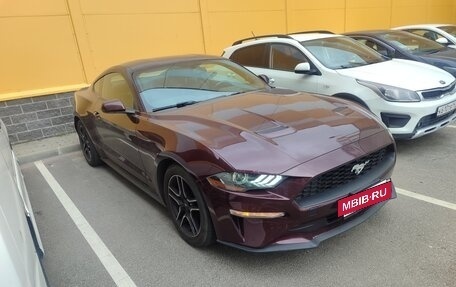 Ford Mustang VI рестайлинг, 2018 год, 2 250 000 рублей, 5 фотография