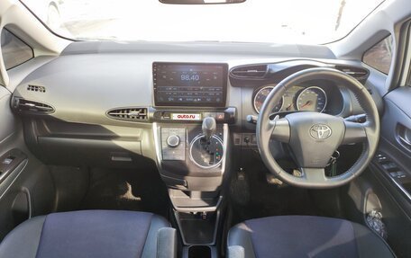 Toyota Wish II, 2012 год, 1 850 000 рублей, 2 фотография