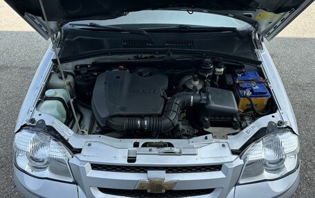 Chevrolet Niva I рестайлинг, 2012 год, 590 000 рублей, 13 фотография