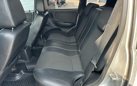 Chevrolet Niva I рестайлинг, 2012 год, 590 000 рублей, 12 фотография