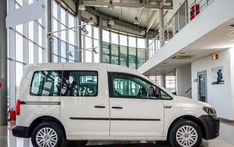 Volkswagen Caddy IV, 2016 год, 1 648 000 рублей, 2 фотография