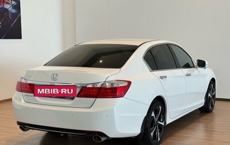 Honda Accord IX рестайлинг, 2013 год, 1 580 000 рублей, 5 фотография