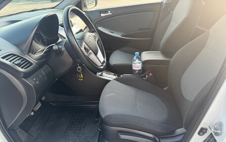 Hyundai Solaris II рестайлинг, 2014 год, 699 999 рублей, 22 фотография
