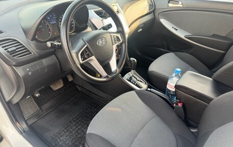 Hyundai Solaris II рестайлинг, 2014 год, 699 999 рублей, 21 фотография