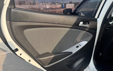 Hyundai Solaris II рестайлинг, 2014 год, 699 999 рублей, 23 фотография
