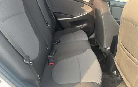 Hyundai Solaris II рестайлинг, 2014 год, 699 999 рублей, 28 фотография