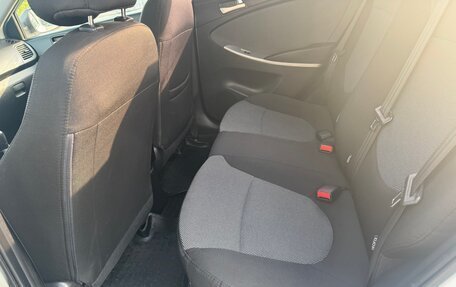 Hyundai Solaris II рестайлинг, 2014 год, 699 999 рублей, 25 фотография