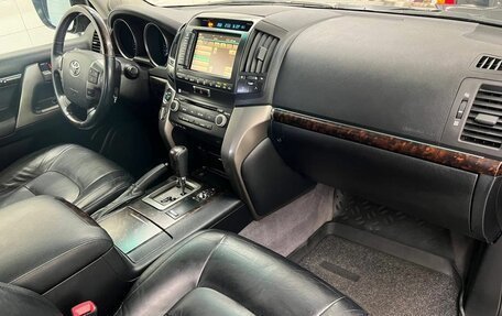 Toyota Land Cruiser 200, 2011 год, 3 990 000 рублей, 11 фотография