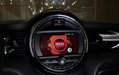 MINI Hatch, 2020 год, 2 600 000 рублей, 28 фотография